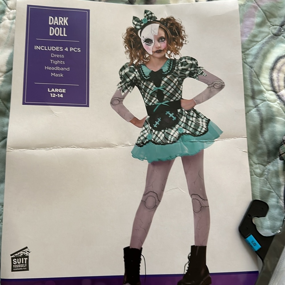 Doll costume includes 4 PCS